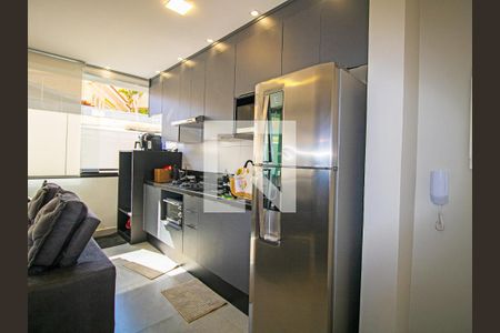 Cozinha de apartamento à venda com 2 quartos, 52m² em Vila Gustavo, São Paulo