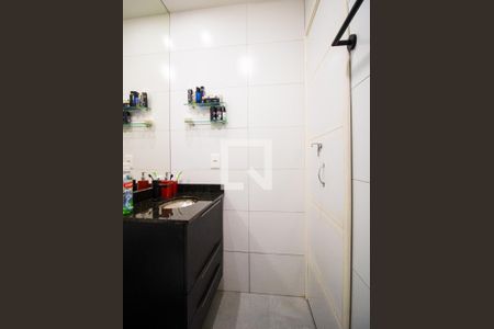 Apartamento à venda com 52m², 2 quartos e sem vaga Apartamento à venda com 52m², 2 quartos e sem vagaBanheiro