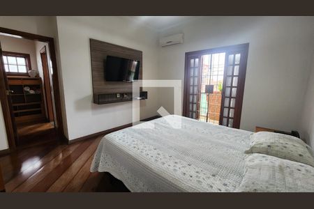 Suíte de casa para alugar com 4 quartos, 250m² em Boqueirão, Santos