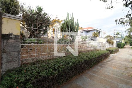 Casa à venda com 800m², 4 quartos e 6 vagasFachada