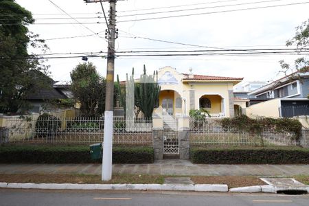 Casa à venda com 800m², 4 quartos e 6 vagasFachada