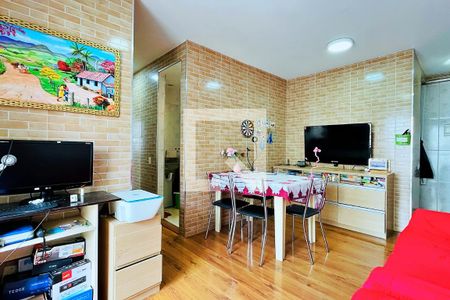 Sala de apartamento à venda com 3 quartos, 61m² em Vila Endres, Guarulhos