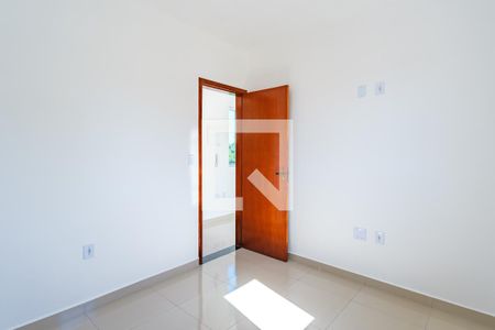 Quarto 1 de apartamento para alugar com 2 quartos, 42m² em Vila Granada, São Paulo