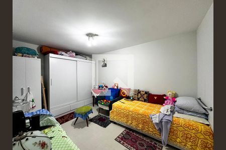 Casa à venda com 170m², 4 quartos e 2 vagasQuarto de Serviço