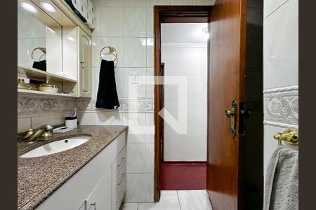 Casa à venda com 170m², 4 quartos e 2 vagasBanheiro Social