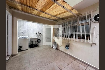 Casa à venda com 170m², 4 quartos e 2 vagasQuintal