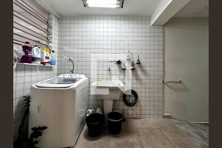 Casa à venda com 170m², 4 quartos e 2 vagasÁrea de Serviço