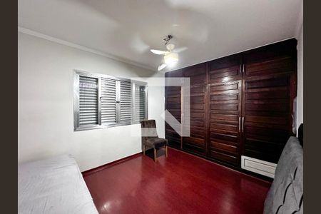 Casa à venda com 170m², 4 quartos e 2 vagasQuarto 4