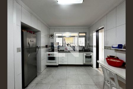 Casa à venda com 170m², 4 quartos e 2 vagasCozinha
