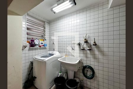 Casa à venda com 170m², 4 quartos e 2 vagasÁrea de Serviço