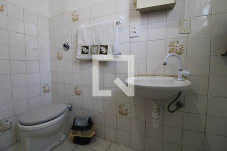 Banheiro de casa à venda com 1 quarto, 100m² em Jardim Campo Grande, São Paulo