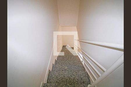 Sala - Escada de casa de condomínio para alugar com 2 quartos, 57m² em Jardim Modelo, São Paulo