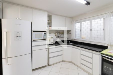 Casa para alugar com 336m², 5 quartos e 4 vagasCozinha