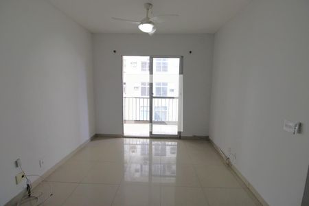 Sala de apartamento para alugar com 2 quartos, 120m² em Praça Seca, Rio de Janeiro
