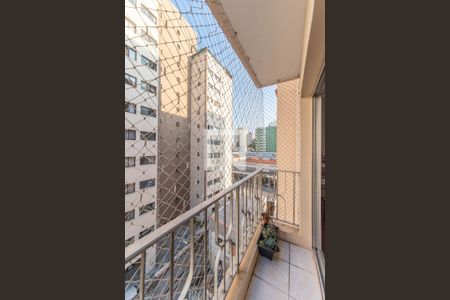 Sacada da Sala de apartamento para alugar com 2 quartos, 67m² em Vila Gumercindo, São Paulo