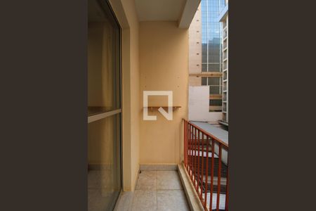 Sacada da Sala de Estar de apartamento à venda com 1 quarto, 62m² em Bosque, Campinas