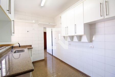 Cozinha de apartamento para alugar com 3 quartos, 135m² em Jardim Anália Franco, São Paulo