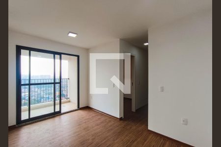 Sala de apartamento para alugar com 2 quartos, 55m² em Vila Anastácio, São Paulo