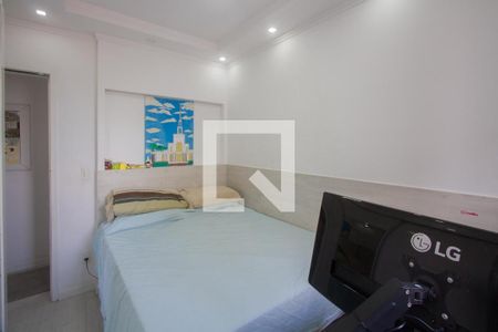Quarto 2 de apartamento para alugar com 2 quartos, 54m² em Parque Maria Helena, São Paulo