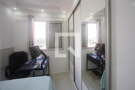 Quarto 2 de apartamento para alugar com 2 quartos, 54m² em Parque Maria Helena, São Paulo