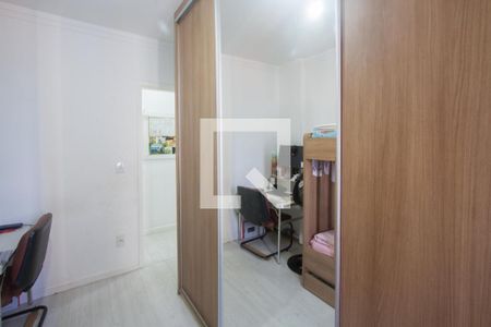 Quarto 1 de apartamento para alugar com 2 quartos, 54m² em Parque Maria Helena, São Paulo