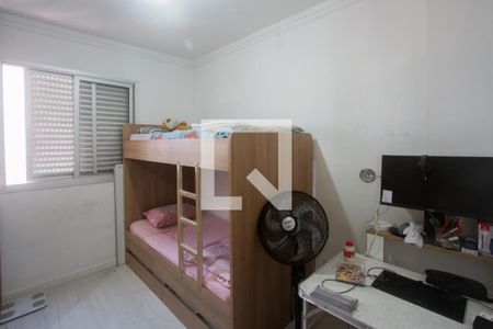Quarto 1 de apartamento para alugar com 2 quartos, 54m² em Parque Maria Helena, São Paulo