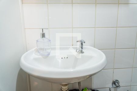 Apartamento para alugar com 74m², 2 quartos e 1 vagaÁrea de Serviço