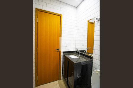 Banheiro da Suíte de apartamento para alugar com 1 quarto, 33m² em Vila Gustavo, São Paulo
