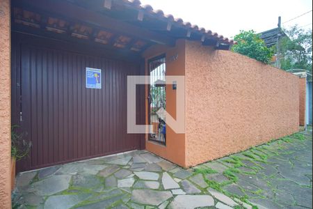 Casa à venda com 150m², 4 quartos e 2 vagas Casa à venda com 150m², 4 quartos e 2 vagasFachada