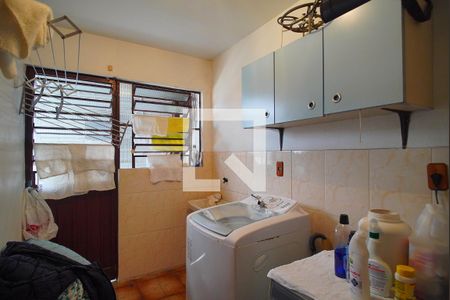 Casa à venda com 150m², 4 quartos e 2 vagas Casa à venda com 150m², 4 quartos e 2 vagasÁrea de Serviço