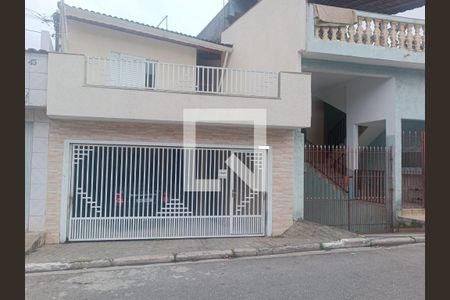Casa à venda com 241m², 2 quartos e 2 vagasFachada