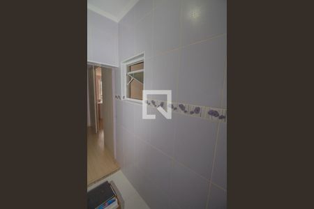 Casa à venda com 241m², 2 quartos e 2 vagasBanheiro