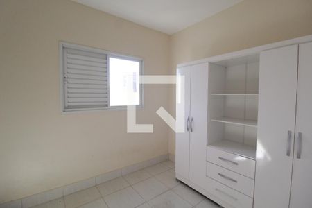Quarto 1 de apartamento para alugar com 3 quartos, 75m² em Tubalina, Uberlândia