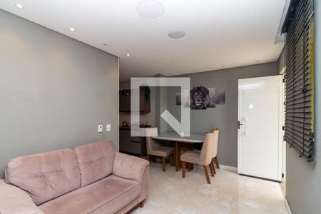 Sala de casa para alugar com 2 quartos, 172m² em Irajá, Rio de Janeiro