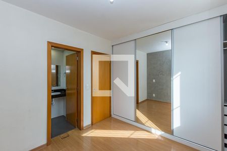 Suíte de apartamento para alugar com 3 quartos, 160m² em Nova Suíça, Belo Horizonte