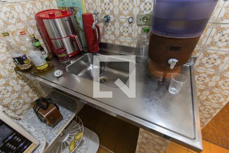 Casa à venda com 110m², 2 quartos e 2 vagas Casa à venda com 110m², 2 quartos e 2 vagasCozinha