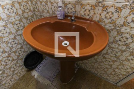 Casa à venda com 110m², 2 quartos e 2 vagas Casa à venda com 110m², 2 quartos e 2 vagasBanheiro