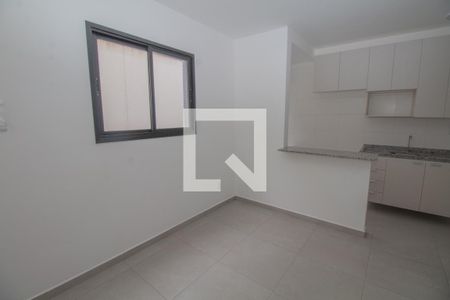 Sala de apartamento para alugar com 1 quarto, 31m² em Vila Divina Pastora, São Paulo