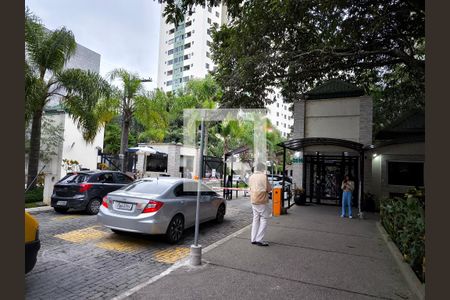 Apartamento à venda com 56m², 2 quartos e 1 vaga Apartamento à venda com 56m², 2 quartos e 1 vagaPortaria