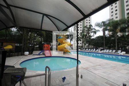 Apartamento à venda com 56m², 2 quartos e 1 vagaÁrea comum - Piscina