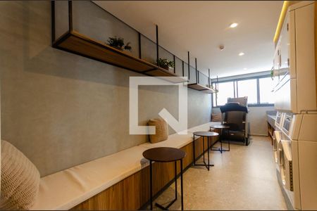Studio para alugar com 27m², 1 quarto e sem vaga Studio para alugar com 27m², 1 quarto e sem vagaLavanderia