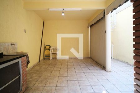 Casa à venda com 150m², 4 quartos e 2 vagasChurrasqueira