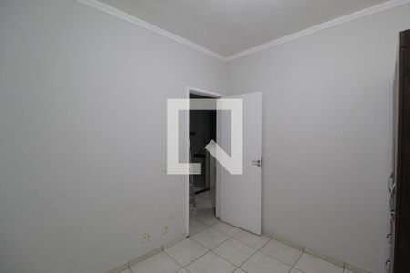 Quarto 2 de apartamento para alugar com 2 quartos, 45m² em Chácaras Tubalina E Quartel, Uberlândia