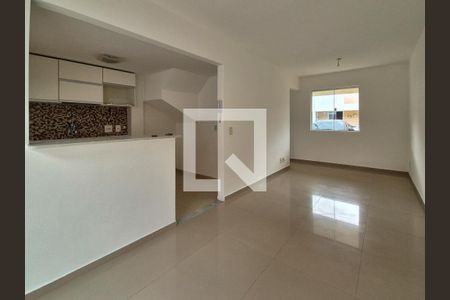 Sala de casa de condomínio à venda com 3 quartos, 85m² em Vargem Pequena, Rio de Janeiro