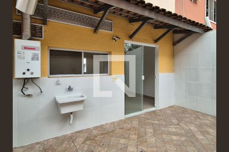 Casa de condomínio para alugar com 85m², 3 quartos e 1 vaga Casa de condomínio para alugar com 85m², 3 quartos e 1 vagaÁrea de serviço