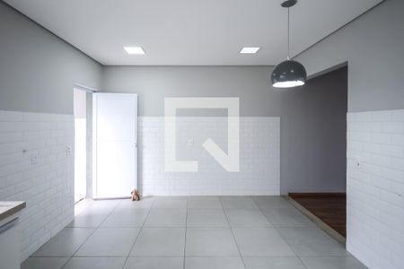 Casa para alugar com 120m², 2 quartos e 1 vagaCozinha