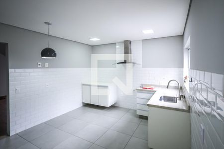 Casa para alugar com 120m², 2 quartos e 1 vagaCozinha