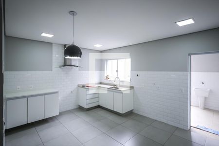 Cozinha de casa para alugar com 2 quartos, 120m² em Vila Gumercindo, São Paulo