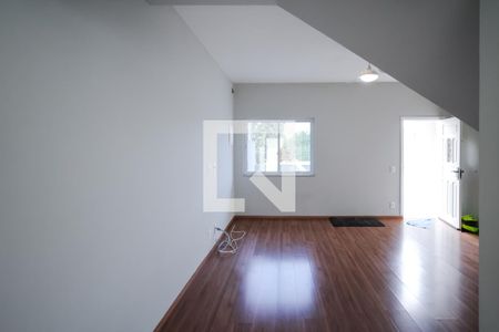 Sala de casa para alugar com 2 quartos, 120m² em Vila Gumercindo, São Paulo