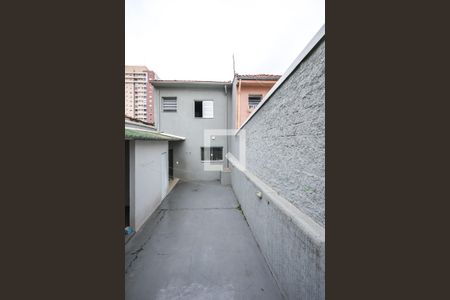 Casa para alugar com 120m², 2 quartos e 1 vagaQuintal